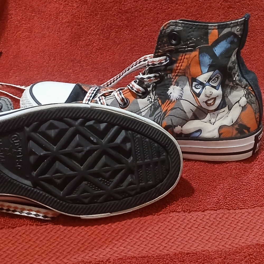 Harley Quinn High-Top Sneakers Youth 4 Womens 6